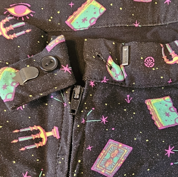 Disney Parks Her Universe Hocus Pocus Pleated Lace Aline Skirt Size Small-Black - Picture 4 of 10